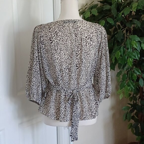 EUC Sugarlips "Anita" Black & Tan Leopard Blouse Size Large - Picture 7 of 10
